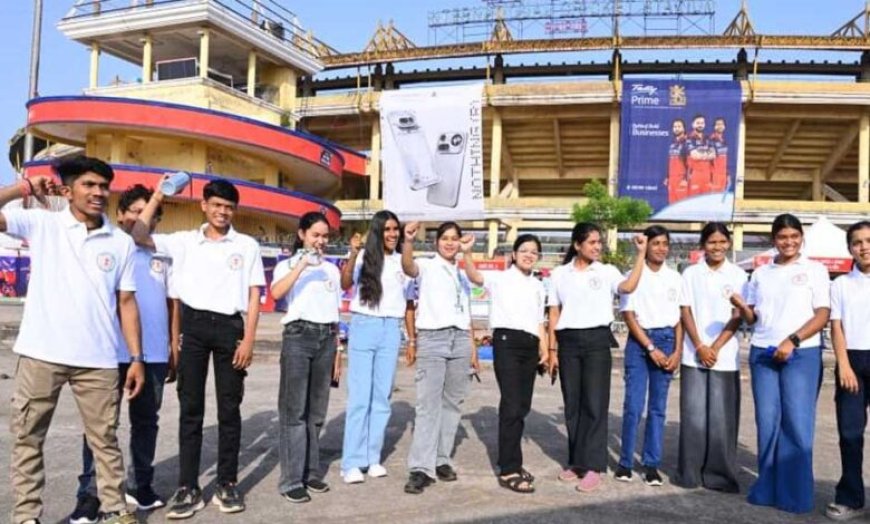मुख्यमंत्री विष्णुदेव साय की पहल से मेधावी विद्यार्थियों ने लिया आईपीएल मैच का रोमांच