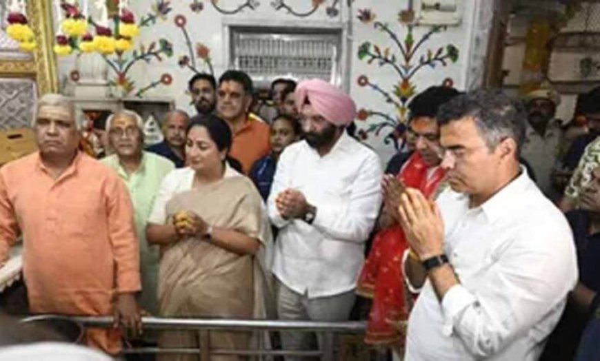 सोमनाथ मंदिर के 75 वर्ष पूरे होने पर देशभर में उत्सव, दिल्ली में रेखा गुप्ता ने किया जलाभिषेक