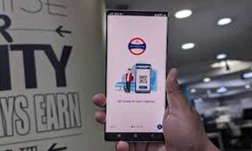 दिल्ली मेट्रो में नई सुविधा: अब व्हाट्सऐप पर मिलेगा QR टिकट, ऐप डाउनलोड की जरूरत खत्म