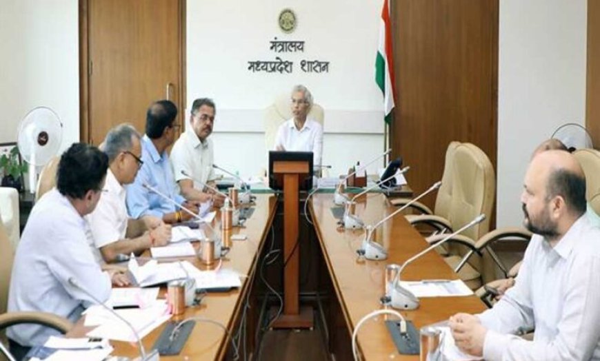 हर जिला अपनी अर्थव्यवस्था बनाने की पहल करे