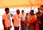 राष्ट्रपति  मुर्मु ने चीता मित्रों से किया संवाद और चीता संरक्षण की ली जानकारी