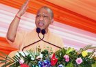 सीएम के हाथों चाबी, प्रमाण पत्र व चेक पाकर खिल उठे चेहरे