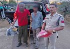 खंडवा के डायल-112 हीरोज रास्ता भटके 80 वर्षीय बुजुर्ग को सुरक्षित परिजनों से मिलाया