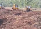 खंडवा में 200 एकड़ जंगल से हटाया अतिक्रमण, 30 JCB और 600 कर्मचारियों की बड़ी कार्रवाई