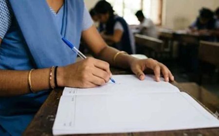 कॉपी में छात्रा की गुहार पढ़कर चौंके परीक्षक, नंबर बढ़ाने की लगाई भावुक अपील