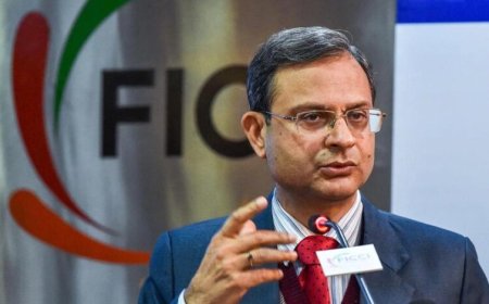 क्या बंद हो जाएंगे कागज के नोट? RBI गवर्नर ने प्लास्टिक करेंसी को लेकर दिया बड़ा अपडेट