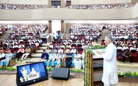 चिकित्सा के क्षेत्र में सेवा-भाव, कर्तव्यनिष्ठा और मानवीय मूल्यों का समावेश अत्यंत आवश्यक : आयुष मंत्री  परमार