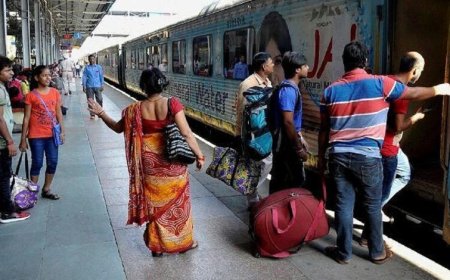 वेटिंग टिकट यात्रियों के लिए खुशखबरी! अब चलती ट्रेन में भी बुक कर सकेंगे कन्फर्म सीट