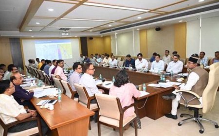 भू-माफियाओं पर सख्ती और आवासीय परियोजनाओं में तेजी के मंत्री  सारंग के निर्देश