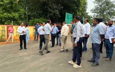 नियमित एवं कड़ाई से मॉनिटरिंग कर गुणवत्ता सुनिश्चित करने व समय-सीमा में कार्यों को पूर्ण करने के निर्देश