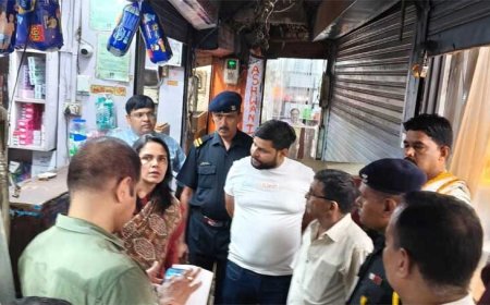 योगी सरकार का ‘ऑपरेशन क्लीन मेडिसिन’ : आगरा में 3.63 करोड़ की नकली, एक्सपायर्ड और सरकारी सप्लाई की दवाएं जब्त, 8 अवैध गोदाम सील