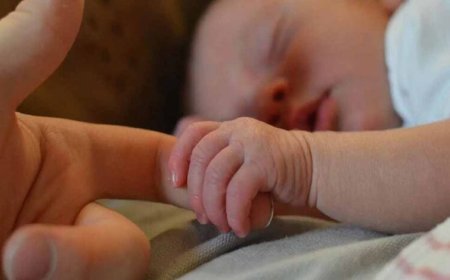 जबलपुर में बदहाल सड़क बनी काल, 2 किमी पैदल चलने के बाद गर्भवती और अजन्मे बच्चे की मौत