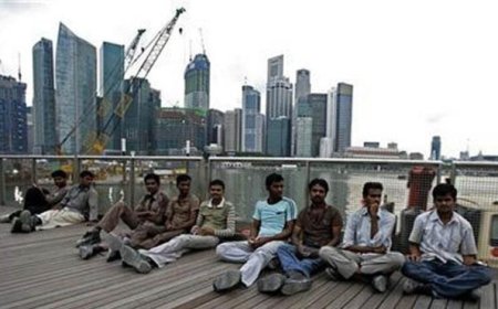 सिंगापुर में फंसे सैकड़ों भारतीय कामगार, कंपनियों पर सैलरी और आवास हड़पने के आरोप