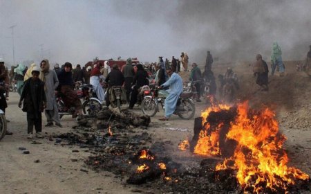 अफगानिस्तान में पाकिस्तान का बड़ा हमला, आधी रात की एयरस्ट्राइक में 35 लोगों की मौत, एक महीने में चौथा अटैक