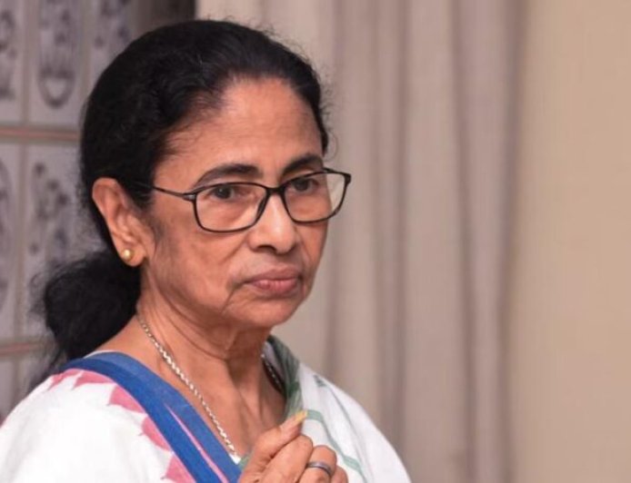 ममता बनर्जी का बड़ा एक्शन, बागी विधायक संदीपन साहा और रितब्रत बनर्जी TMC से बाहर