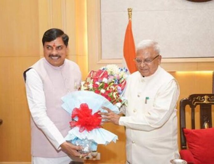 राज्यपाल पटेल ने अपना जन्म दिवस बच्चों के साथ मनाया