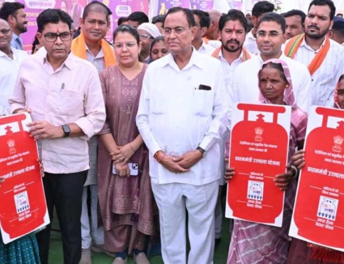 विकास कार्यों में नही होगी कोई कमी -राजस्व मंत्री  टंक राम वर्मा