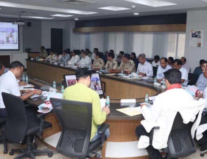 तकनीक, प्रशिक्षण और सख्त निगरानी से सड़क हादसों पर लगाम की तैयारी