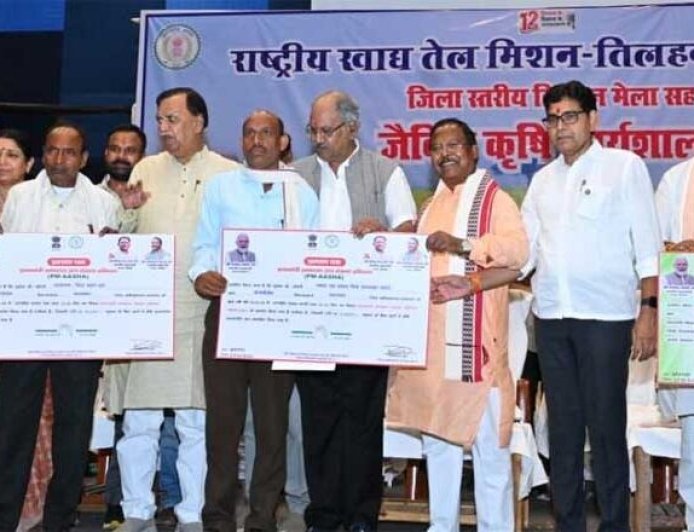 भावी पीढ़ी के स्वास्थ्य के लिए रासायनिक खाद छोड़ अपनानी होगी जैविक खेती: कृषि मंत्री रामविचार नेताम