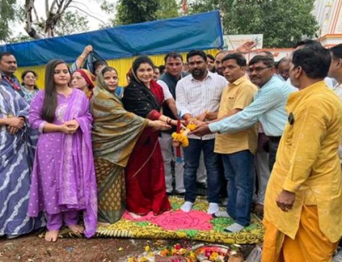 राज्यमंत्री  कृष्णा गौर ने किया 9.32 लाख रुपये के विकास कार्यों का भूमिपूजन; जल्द बनेगा सामुदायिक भवन