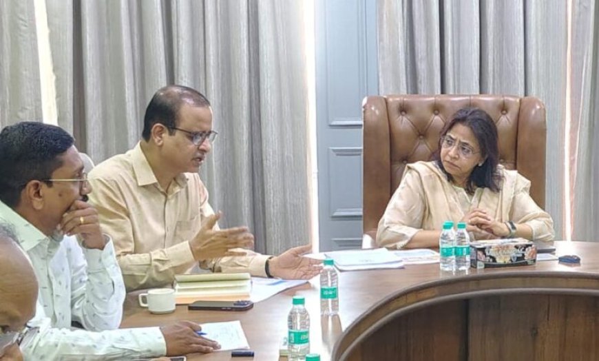 अपर मुख्य सचिव ऋचा शर्मा ने पंचायत एवं ग्रामीण विकास विभाग के कार्यों की समीक्षा की