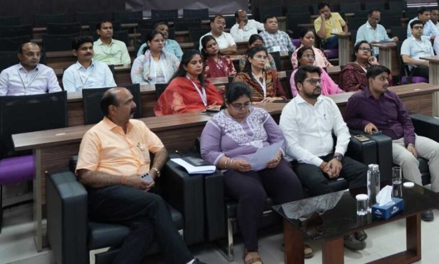 शिक्षु अधिकारियों ने यूपीएसआईएफएस जाकर समझीं बारीकियां