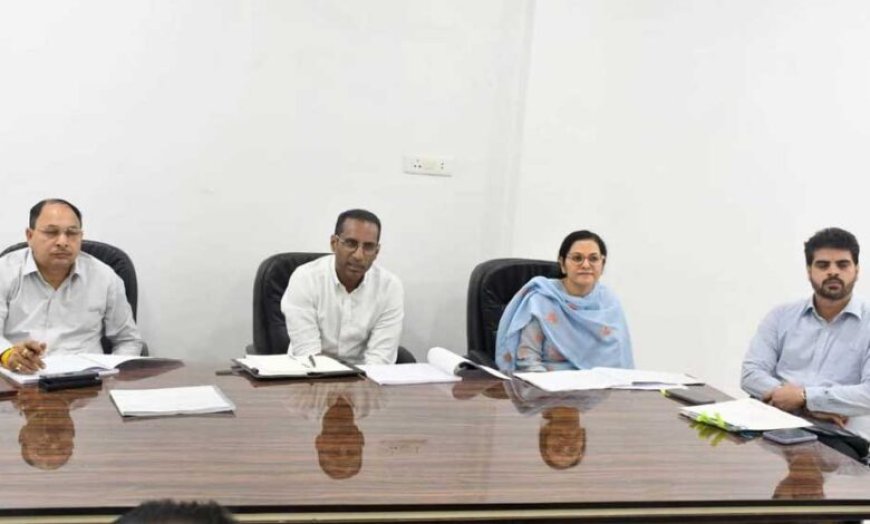 लोक निर्माण विभाग के सचिव ने कार्यों की धीमी गति पर जताई नाराजगी
