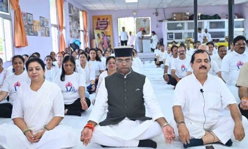 बड़ा तालाब से टीटी नगर स्टेडियम तक गूंजा योग का संदेश