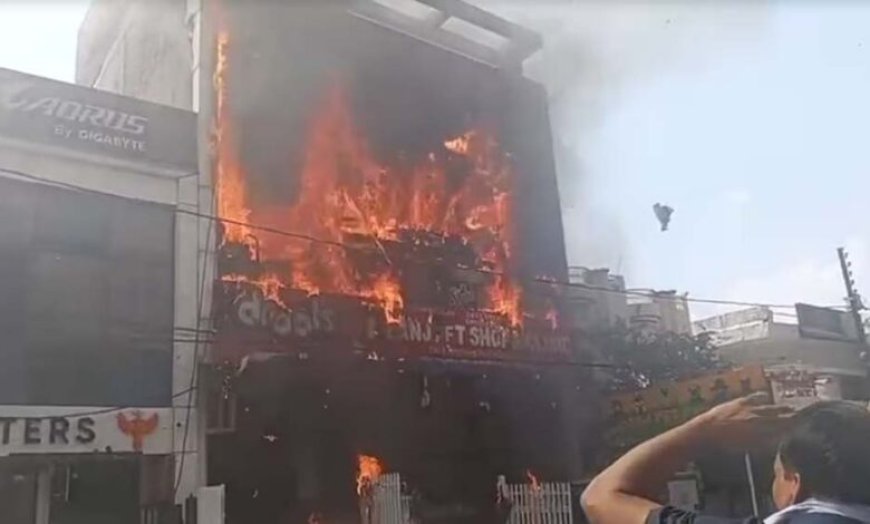 लखनऊ के अलीगंज में भीषण आग, 14 लोगों की मौत से मचा हड़कंप