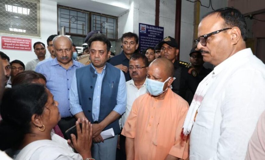 अलीगढ़ से सीधे घटनास्थल और अस्पताल पहुंचे सीएम योगी, हाईलेवल मीटिंग के बाद ताबड़तोड़ एक्शन