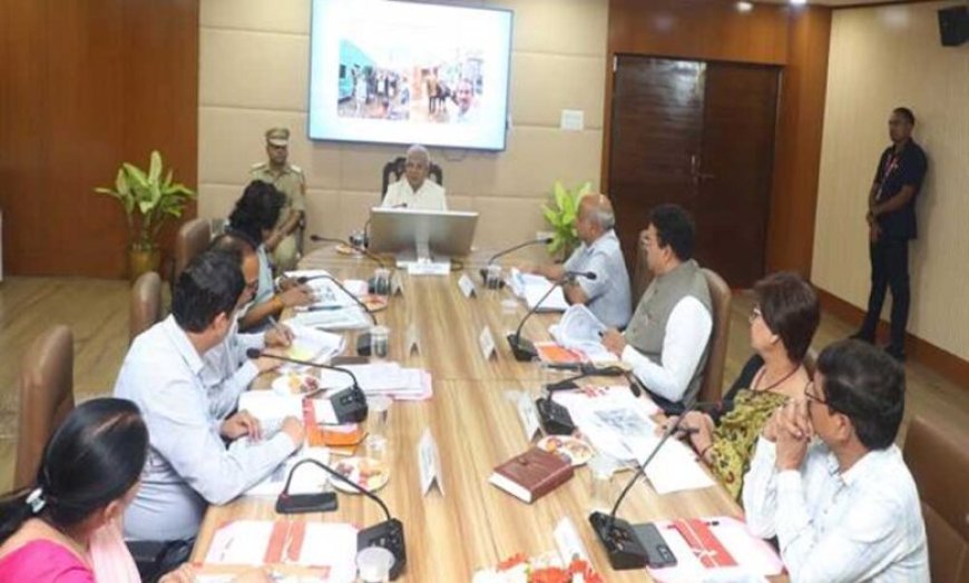दुधारू पशुओं की वितरण पद्धति का आधार अति-गरीब को प्राथमिकता हो: राज्यपाल पटेल