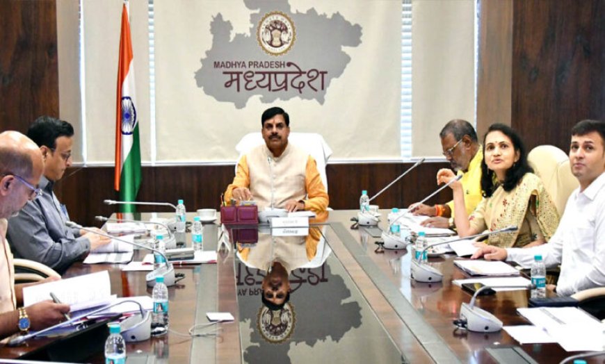 बुजुर्गों और असहाय लोगों का आदर करना हमारा धर्म : मुख्यमंत्री डॉ. यादव