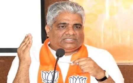 केंद्रीय मंत्री भूपेंद्र यादव के निजी सचिव हटाए गए, दो अन्य अधिकारियों पर भी गिरी गाज