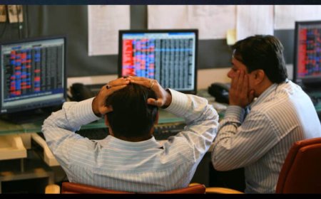 US-Iran तनाव और होर्मुज संकट से शेयर बाजार में हाहाकार! खुलते ही Sensex 550 अंक लुढ़का, Nifty भी टूटा