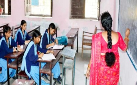 UP Teachers News: चुनाव से पहले CM योगी का बड़ा दांव, शिक्षकों की वर्षों पुरानी मांग होगी पूरी
