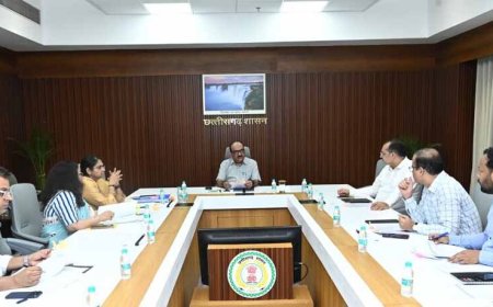 CG के मुख्य सचिव ने PM आवास 2.0 टास्क फोर्स की बैठक ली, पात्र आवासहीनों को जल्द पक्का घर देने के निर्देश