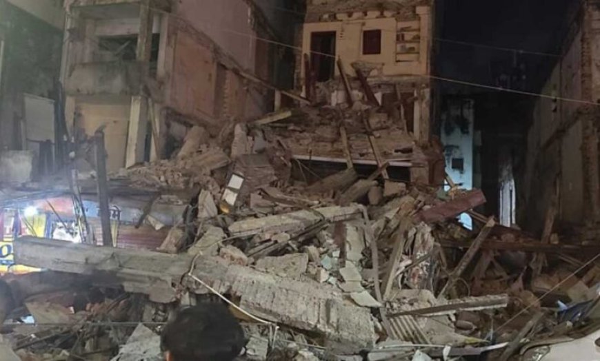 जबलपुर के बड़ा फुहारा में तीन मंजिला इमारत ढही, क्षेत्र सील